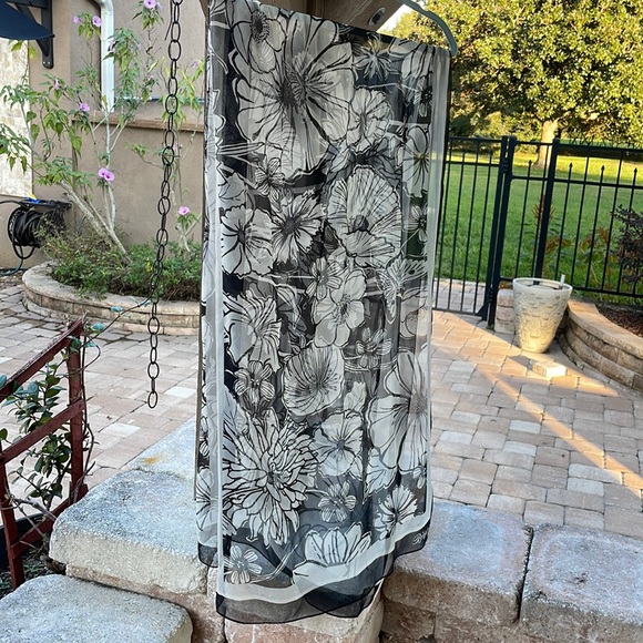 Brighton Black & White Silk Scarf - Picture 3 of 8